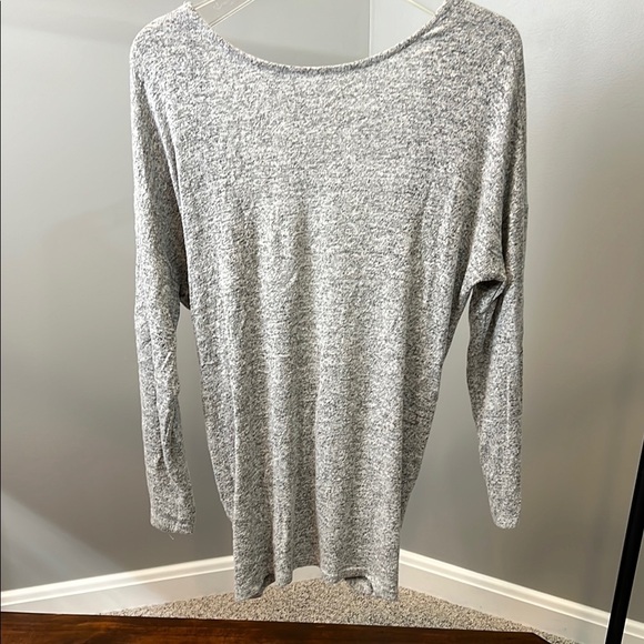 Promesa Tops - Backless Long Sleeve Sweater